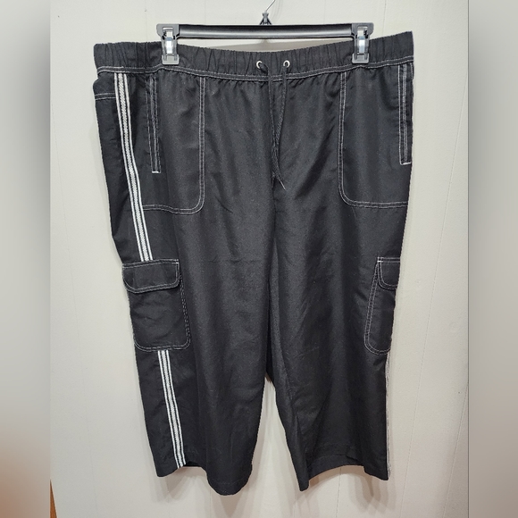 SJB Active Capri Pants 2X Women’s Black White Athletic‎ Athleisure Casual B384 - Picture 1 of 4